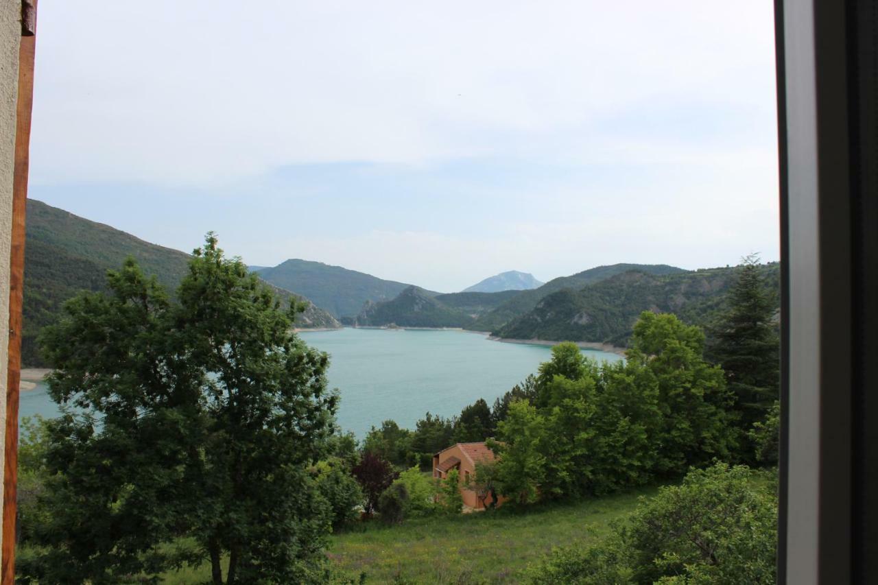 Location Vacances 5 Place Des Moulieres Saint-Julien-du-Verdon Εξωτερικό φωτογραφία