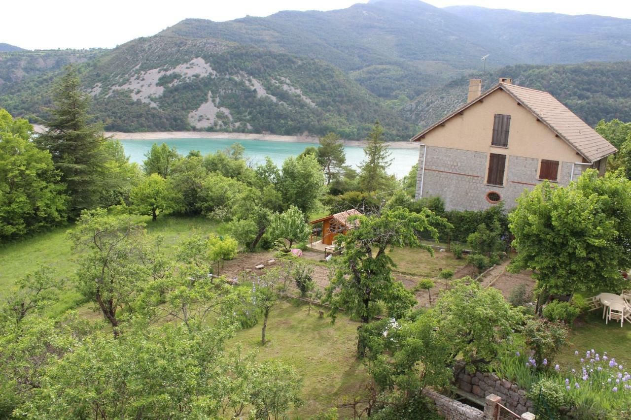 Location Vacances 5 Place Des Moulieres Saint-Julien-du-Verdon Εξωτερικό φωτογραφία